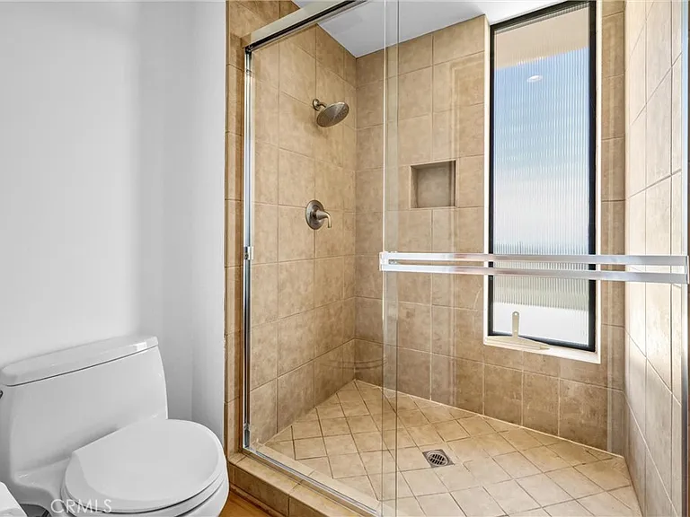 1326 Skyline Dr — Photo 42