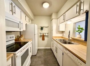 4639 Wild Indigo St APT 463, Houston, TX 77027