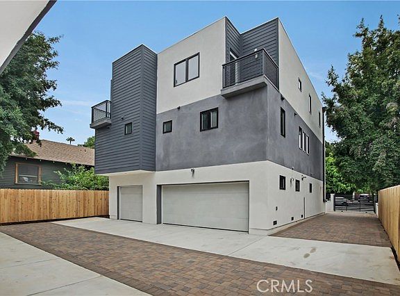 2nd image of 1957 Vista Del Mar Ave #1/2