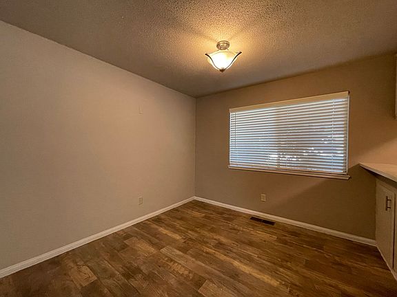 5th image of 1818 H St #1