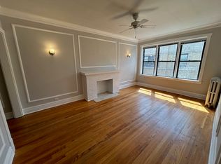 1235 W Chase Ave APT 1, Chicago, IL 60626
