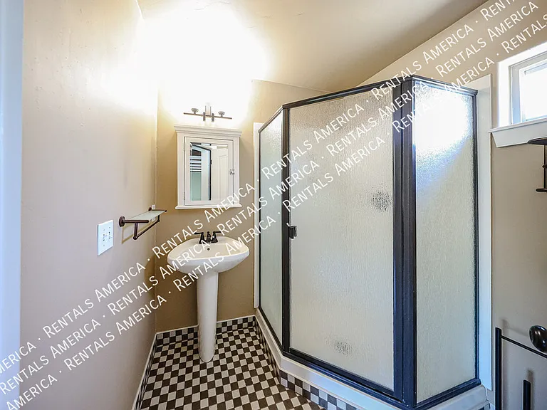 15811 E Richwood Ave — Photo 46
