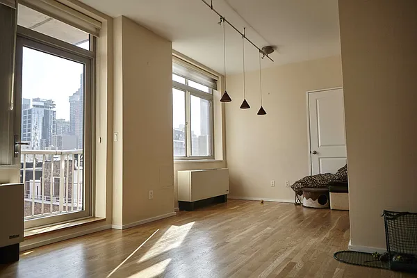 Rented by Bold New York | media 38