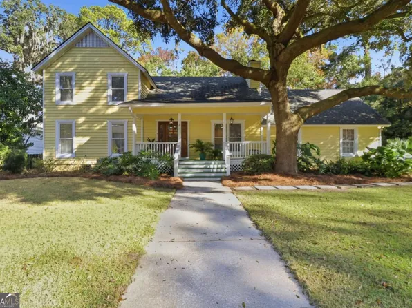 2 Landon Ln, Savannah, GA 31410
