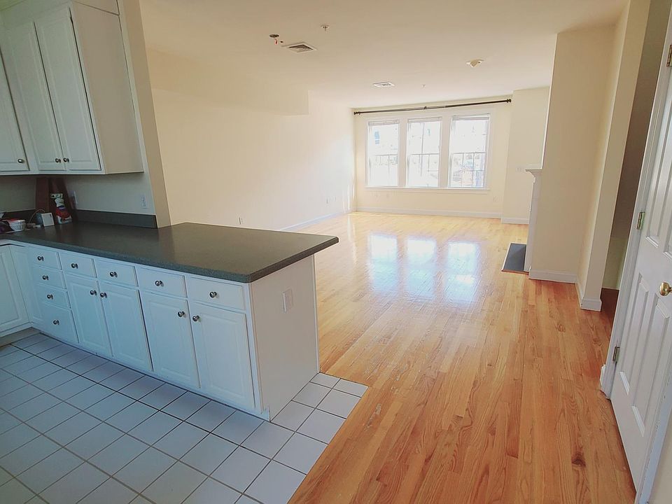 124 E Squantum St Quincy, MA, 02171 Apartments for Rent Zillow