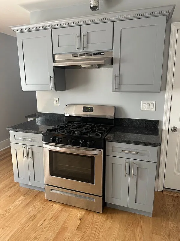 1 bed, 1.0 bath, 900 sqft, $1,675 — Photo 3