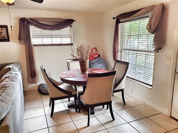 4th image of 1804 Selleen Dr