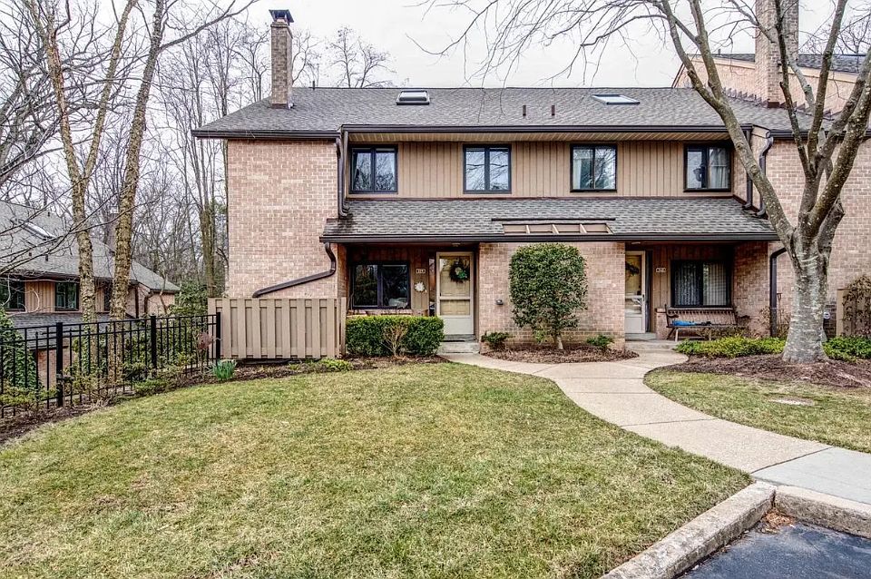 1st image of 339 Paoli Woods Dr