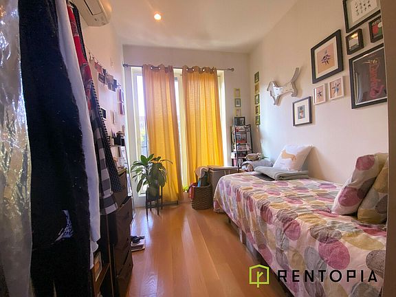 2nd image of 80 Winthrop St #3J