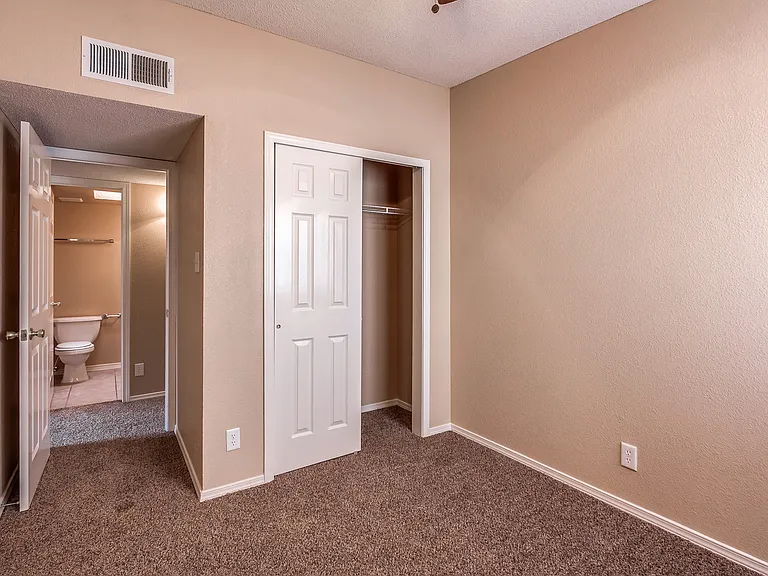 14252 Spanish Point Dr — Photo 20