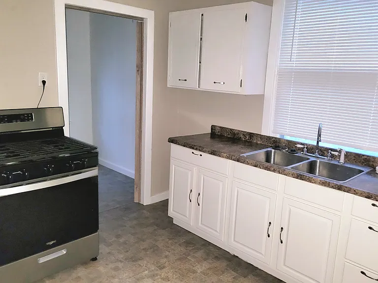 3127 Lafayette St — Photo 9