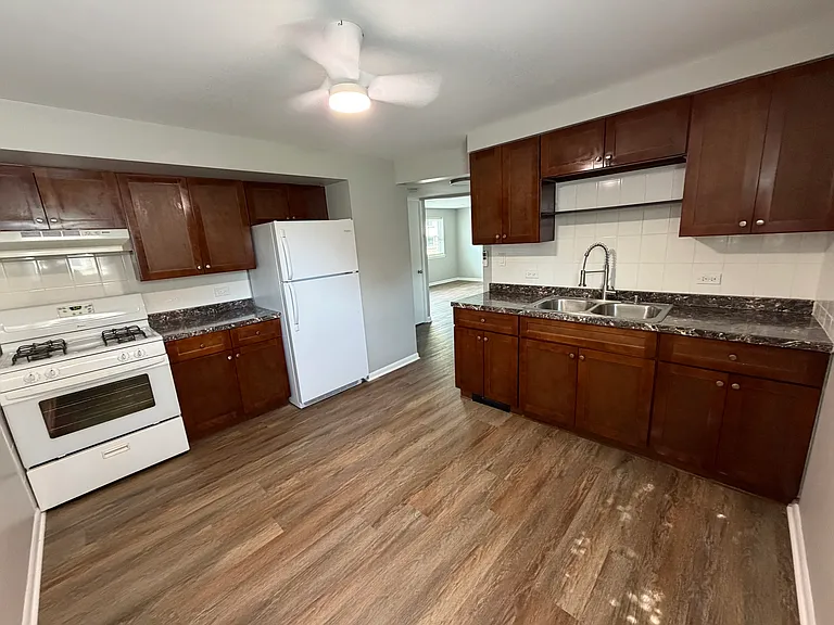 2517 N 72nd Ct #GW — Photo 5