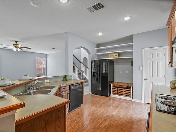 5th image of 2651 Dunbar Dr