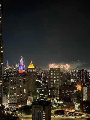 Rented by R New York | media 52