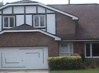 1207 Frontage Rd, Wilmette, IL 60091