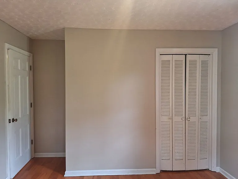 10831 Sonja Dr — Photo 24