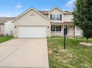 12 S Glen Oak Dr, Springboro, OH 45066