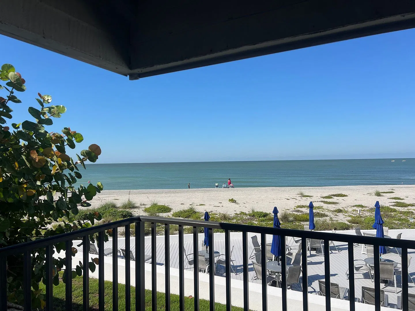 1BR/1BA Gulfview Condo in Bahai Vista Gulf — Photo 3