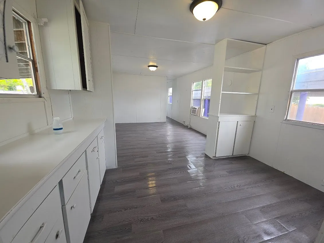 2 bed, 750 sqft, $1,500 — Photo 2