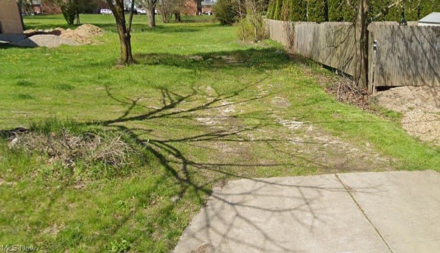 1st image of Curtis St