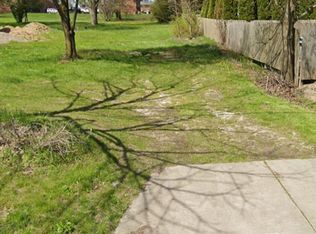 Curtis St, Mogadore, OH 44260