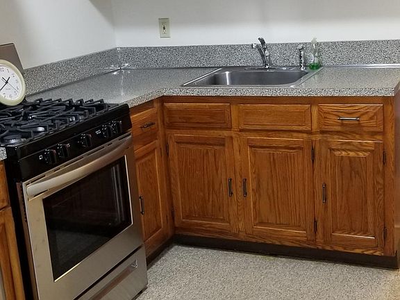 5th image of 3014 Tiemann Ave