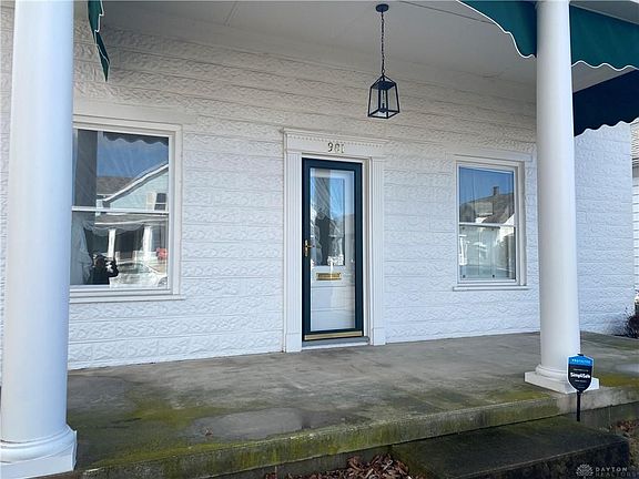 2nd image of 901 Camp St
