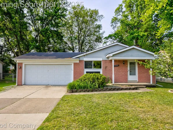 41481 Cumberland Dr, Canton, MI 48188