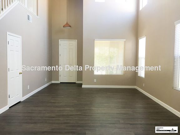 5th image of 2541 Cantara Way