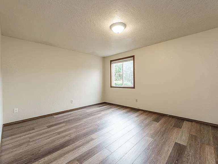 4918 Plomondon St — Photo 18