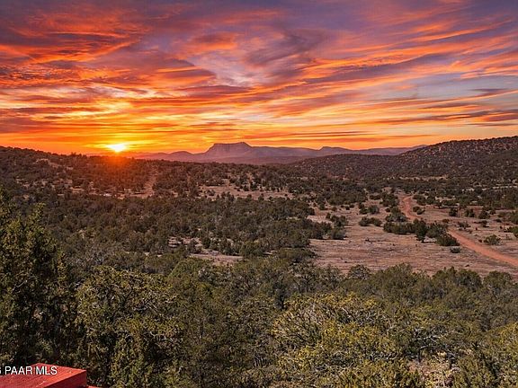 2nd image of 32957 W Bucks Rd