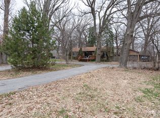 205 W Hawthorne Ln, West Chicago, IL 60185