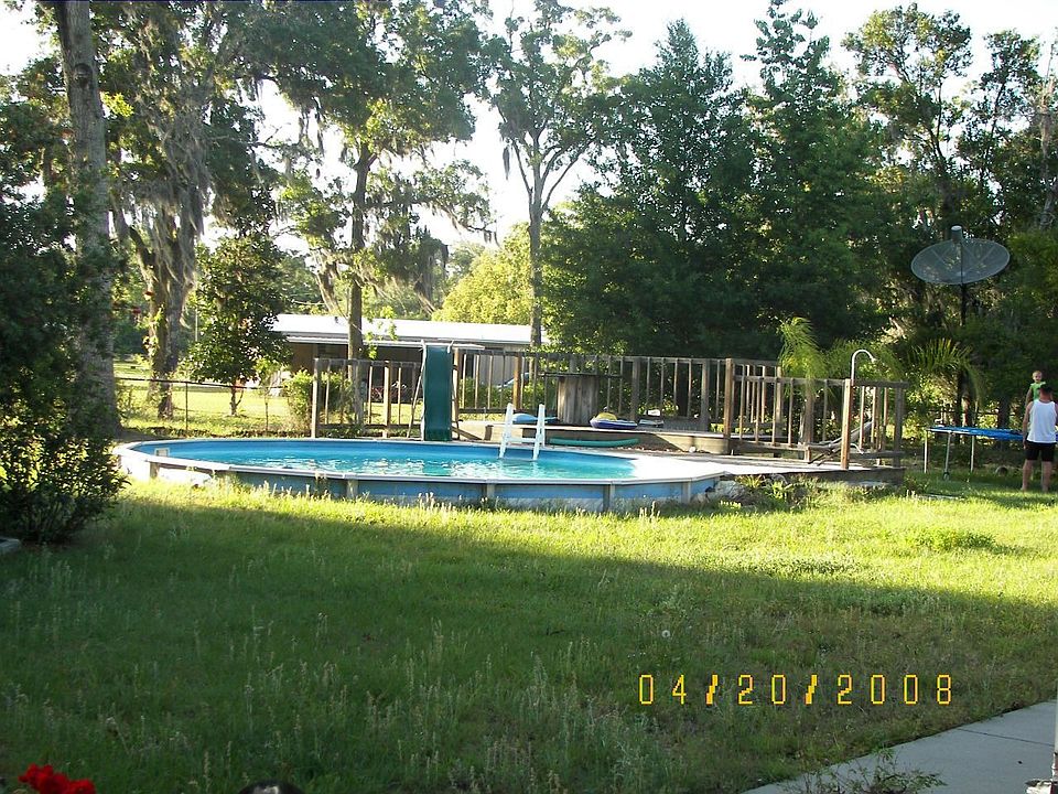 Pool W/ Fenced Yard