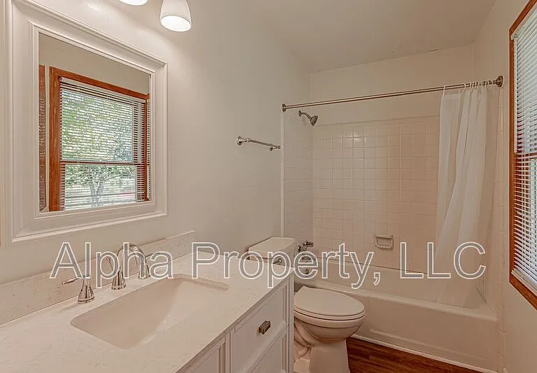 106 Steeplechase Ct — Photo 16