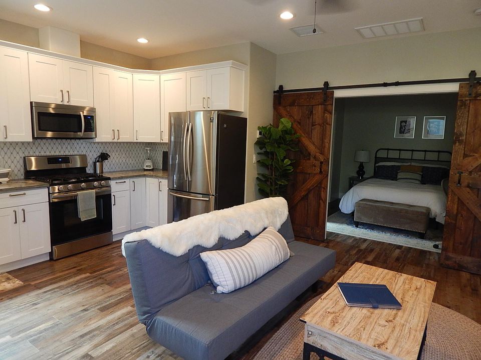 1st image of 801 Mace Blvd