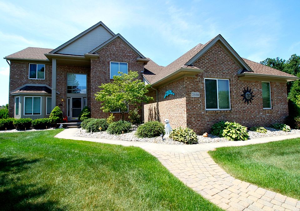 1st image of 2558 Siever Dr