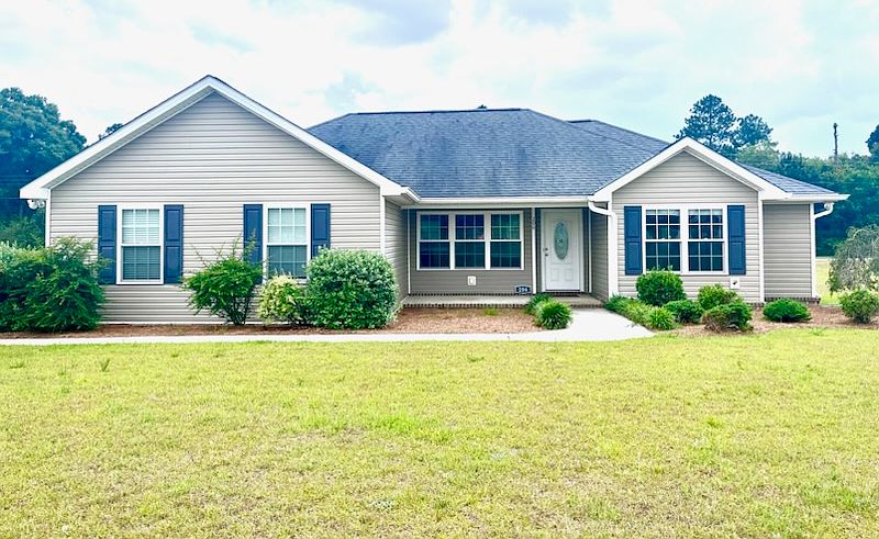 1st image of 206 Canterberry Pl