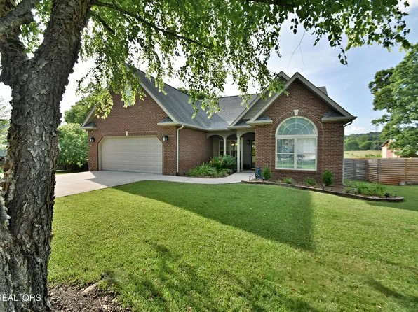 5675 Autumn Creek Dr, Knoxville, TN 37924