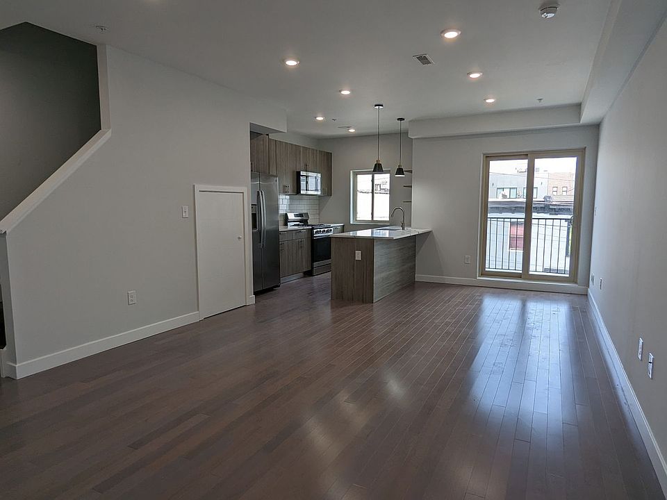 1st image of 2341 N Hancock St #4