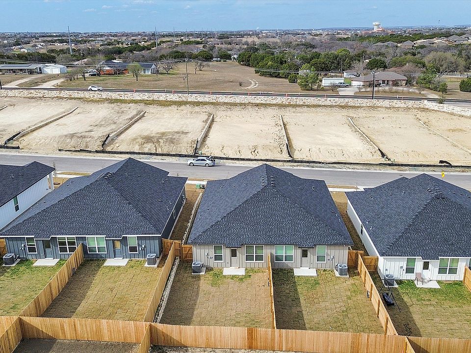 1st image of 3902 American Elm Dr #A