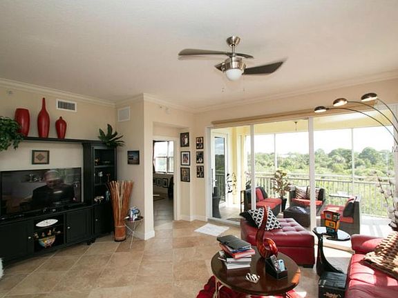 4th image of 10521 Amberjack Way Unit 204