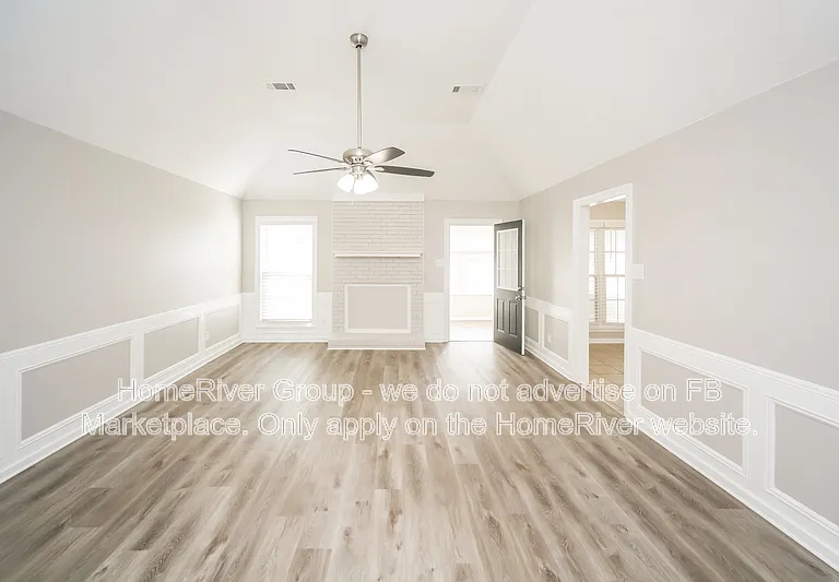 3325 Altruria Rd — Photo 2