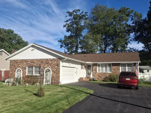 212 Shirlwood Drive, Rotterdam, NY 12306