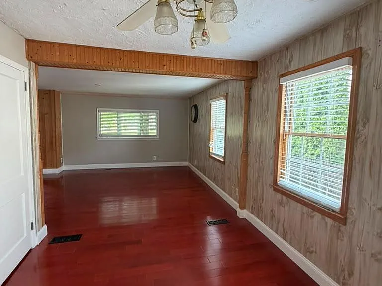 131 Summit Ave — Photo 20