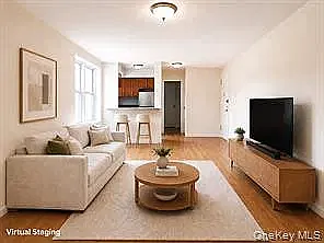 8336 Beverly Rd — Photo 2