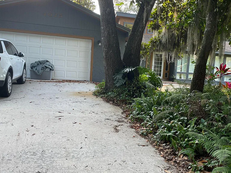 4025 Grovewood Ln — Photo 5