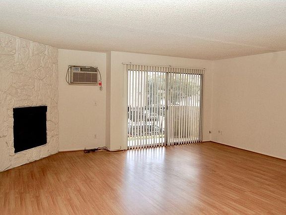 4th image of 3702 Jasmine Ave