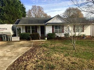 923 Victoria Ave, Kannapolis, NC 28081