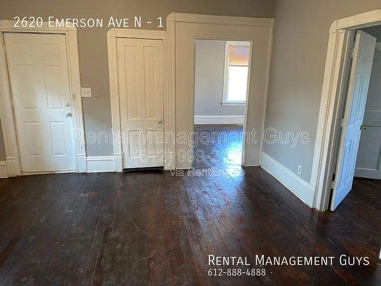 2620 Emerson Ave N #1 — Photo 14