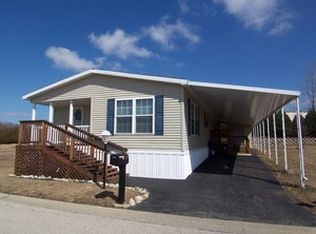 253 Forestview Dr, Crystal Lake, IL 60014